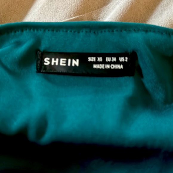 SHEIN Top - Picture 2 of 2